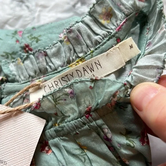 Christy Dawn NWT ruffle sleeves floral top M - Picture 3 of 4